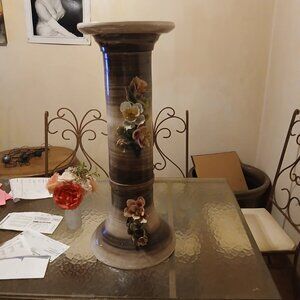 capodimonte  floral stand